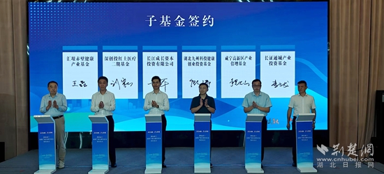 簽約.jpg