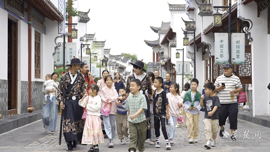 蘄春李時(shí)珍文化旅游區(qū).jpg